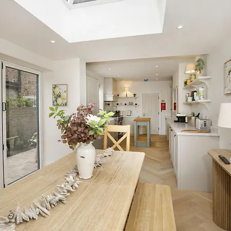 Holiday home St Olaves House Sleeps 10