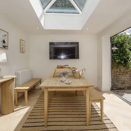 Holiday home St Olaves House Sleeps 10