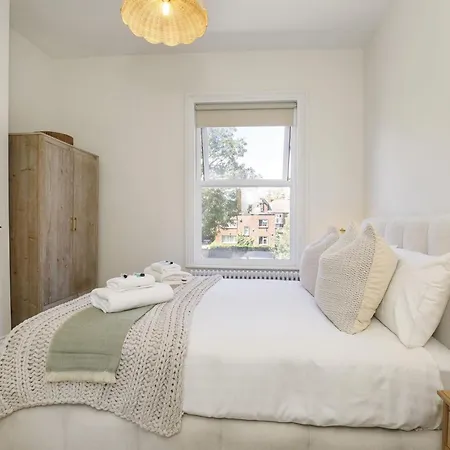 Holiday home St Olaves House Sleeps 10